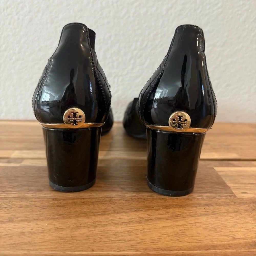 Tory Burch- Carrie Quilted Cap Toe Block Heels - Size 7.5